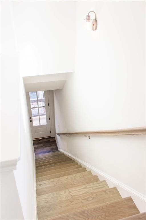 Photo - 728 Perch Pl