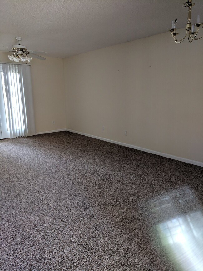 Photo - Apartment for Rent Unit 212