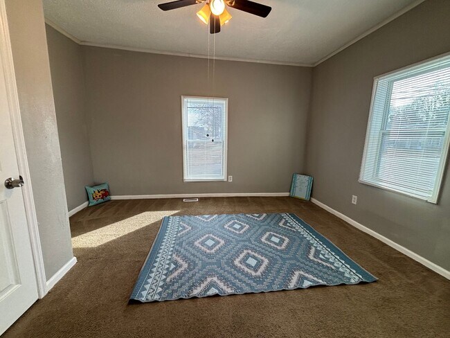 Photo - COMING SOON Spacious 3 BEDS AND 2 BATHS!!!