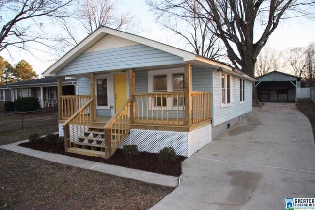 Building Photo - 416 Perman St SW