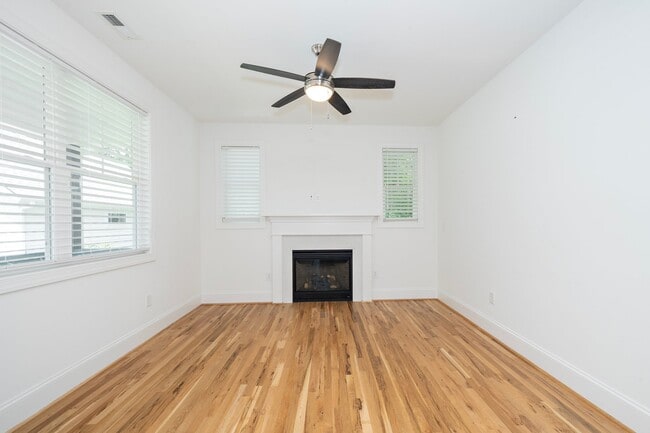 Photo - 3814 Kelford St