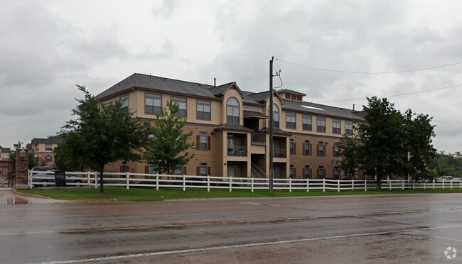 Building Photo - Uvalde Ranch Apartments
