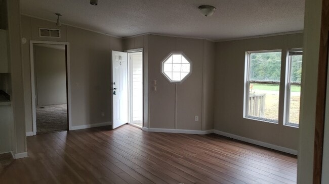 Photo - 1124 Eulalia Ln