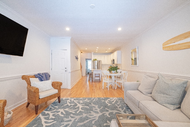 Photo - 81 Sandbar Ln