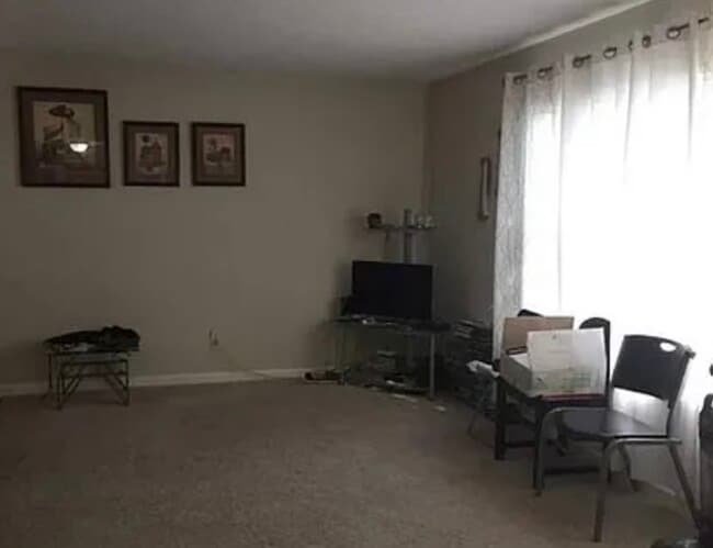 Photo - 391 Pleasant Oak Ct SW