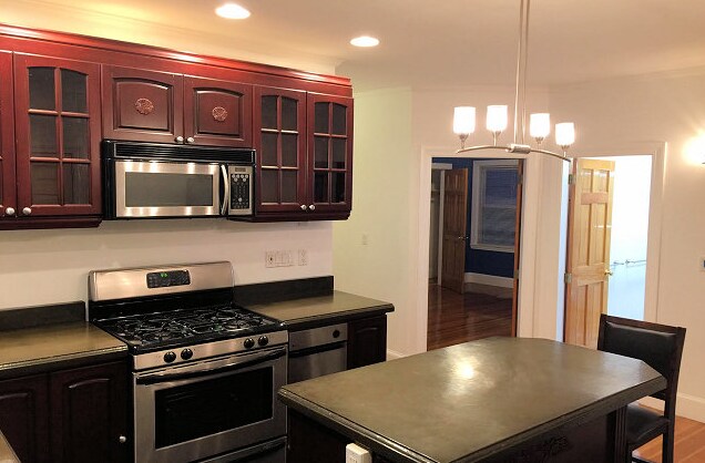 Building Photo - 200 Hyde Park Ave Unit 3