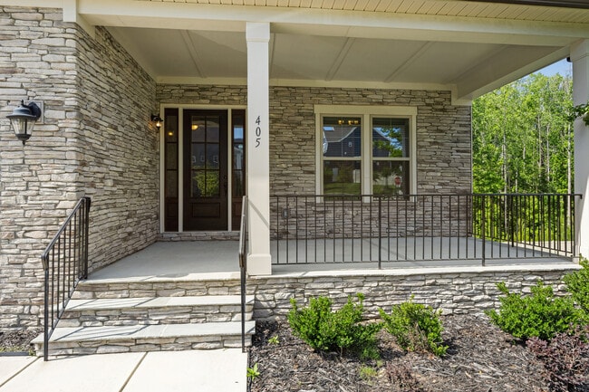 Photo - 405 Gilpin Way