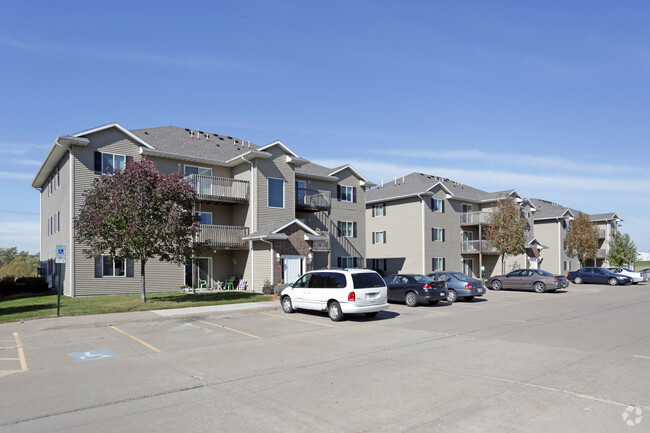 Buildings - River Ridge 2301-2325 University Drive Apartments