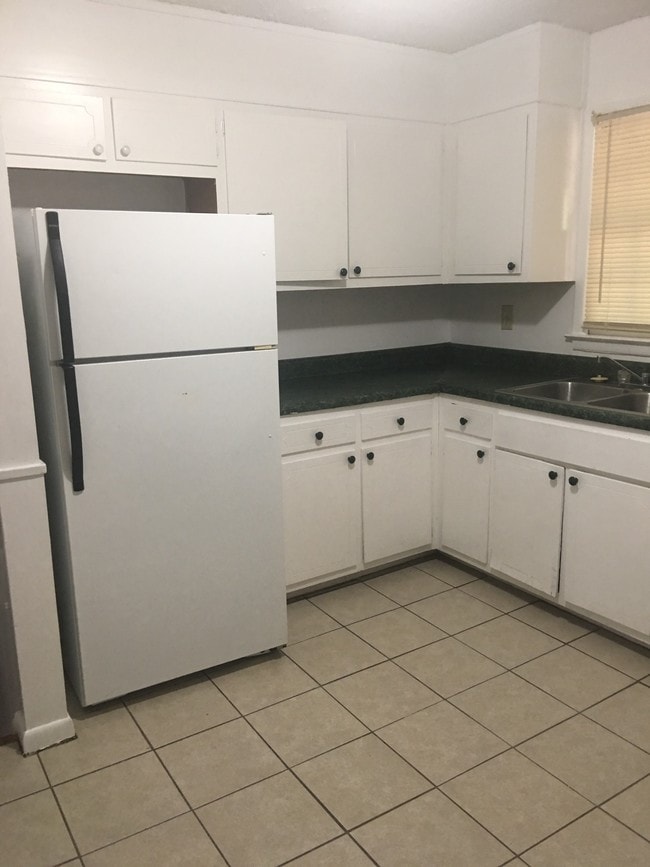 Photo - 2930 Carriage Ln