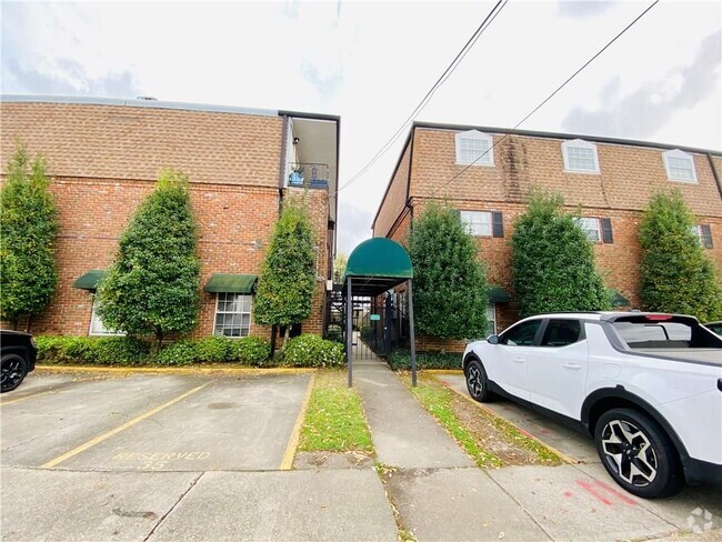 Building Photo - 3013 Ridgelake Dr Rental