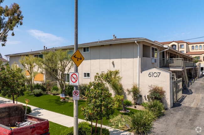 Side shot - Classic 2-Story Building in Park Mesa Heig...