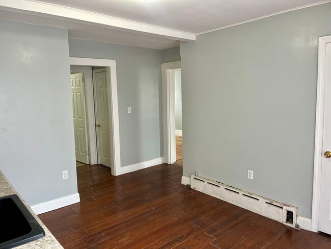 Photo - 88 Weston St Unit 1