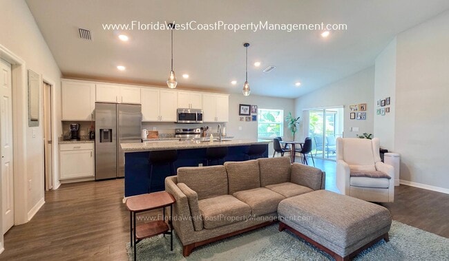 Photo - EXCEPTIONAL 3 BEDROOM/2 BATH HOME PLUS LARGE FENCED YARD! LONG TERM LEASE- UNFURNISHED!