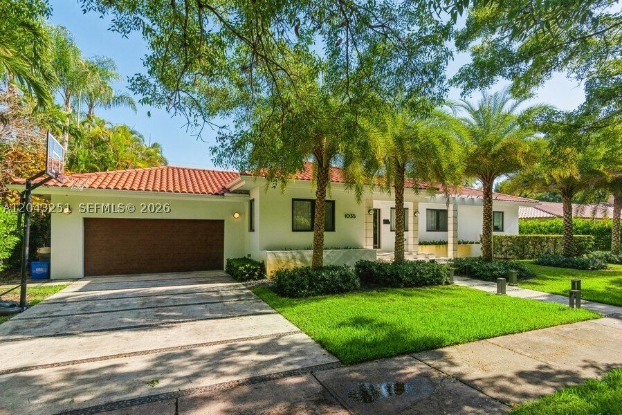 Photo - 1035 Catalonia Ave