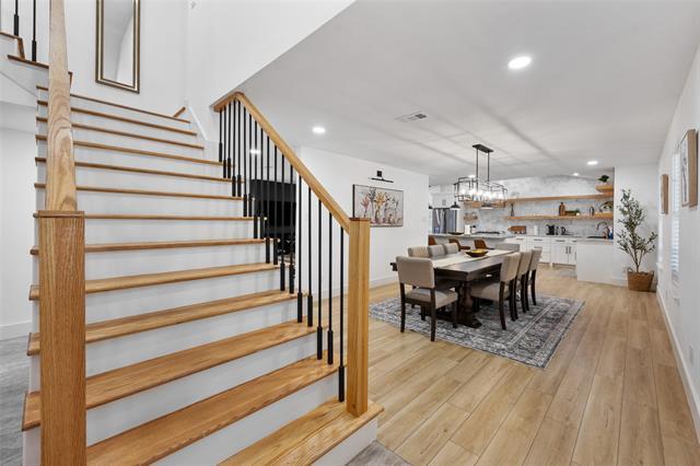 Photo - 3300 Greenbriar Ln