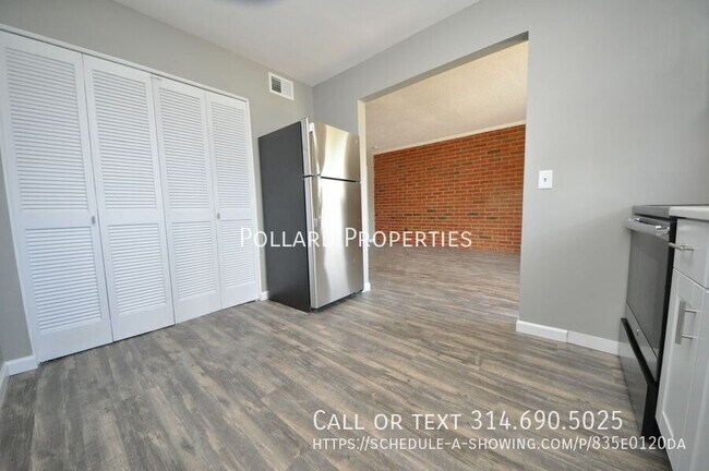 Photo - 30 Westwood Village