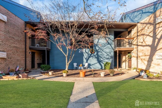 Photo - 218 Medford Ct Unit A