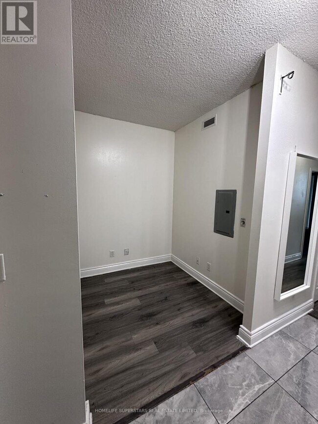 Photo - 18 Yonge St Unité 3412