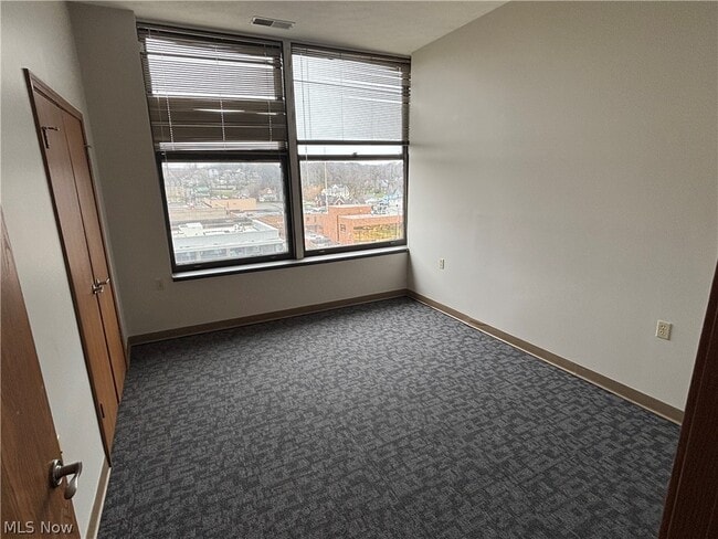 Photo - 59 Lincoln Way E Unit 602