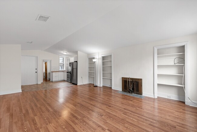 Photo - 631 Catharine St Unidad 2