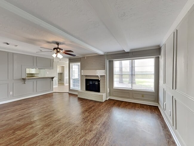 Photo - 7726-7712 12 Fairway Ln