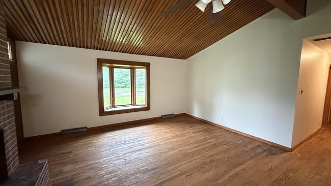 Photo - 101 McKinley Cir