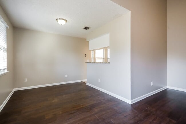 Photo - 2938 Seans Ct