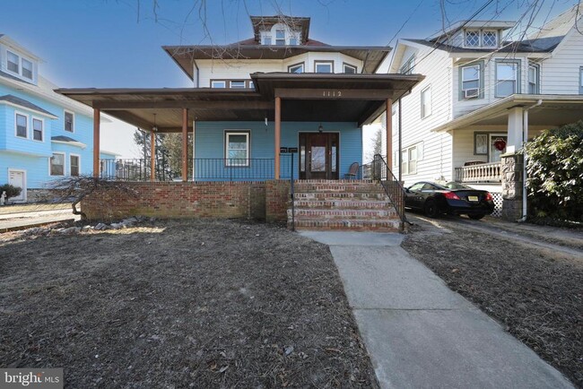 Building Photo - 1112 Collings Ave Rental