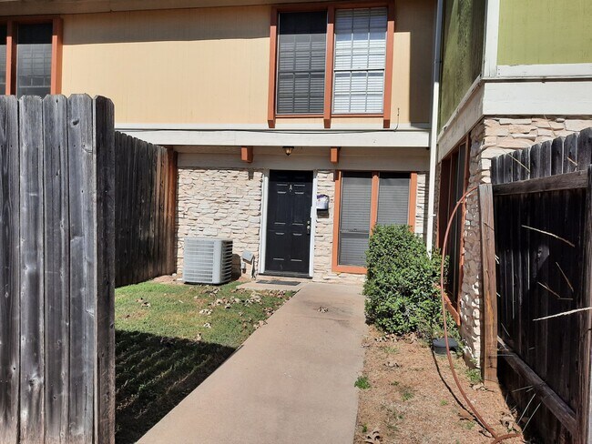 Photo - 7206 Creekside Dr