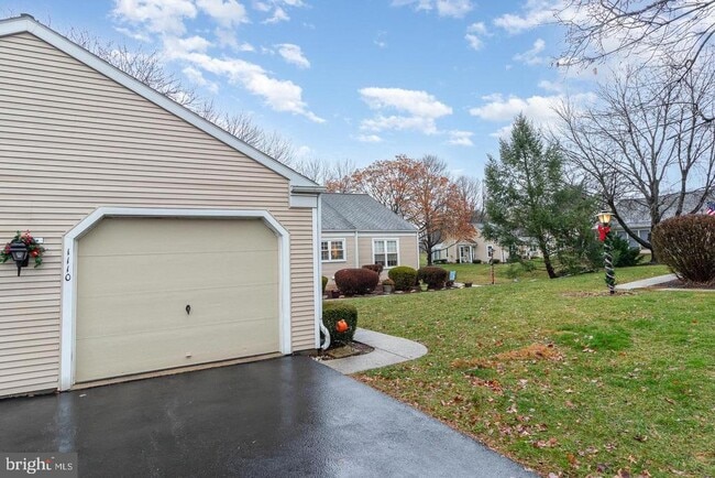 Photo - 1110 Cambridge Ct