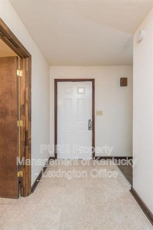 Photo - 796 Ridgeview Dr