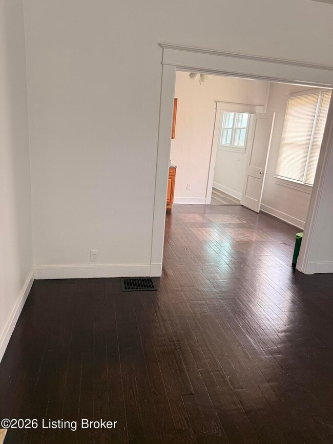 Photo - 841 Hazel St