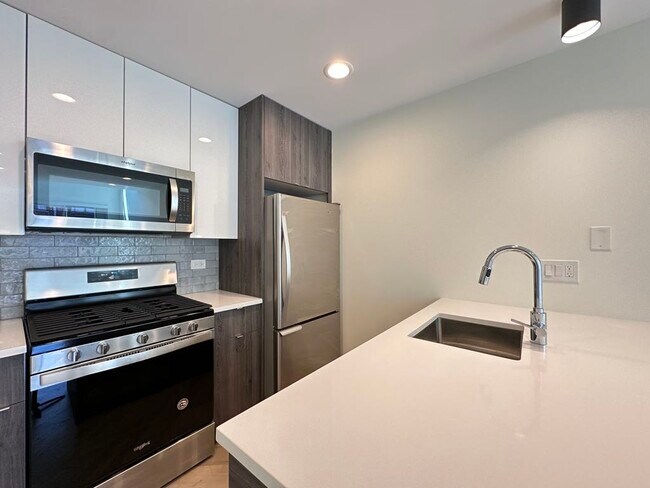 Photo - 853 W Grace St Unit 202E