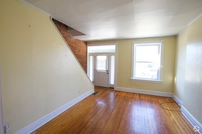 Building Photo - 1110 Tamm Ave Rental