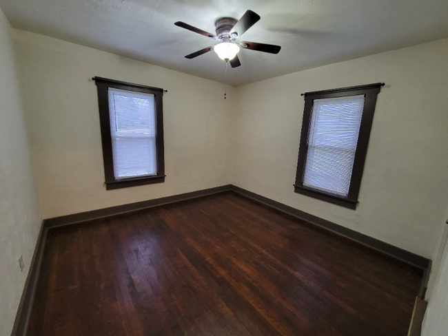 Photo - 530 S Seminary St House