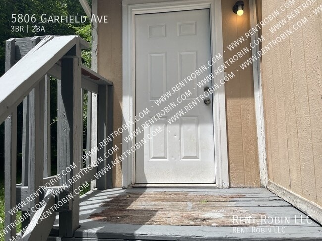 Photo - 5806 Garfield Ave
