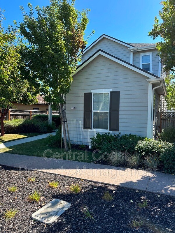 Photo - 13538 Warren Ave