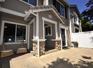 Front Entrance - 5665 Snowflake Common Townhome