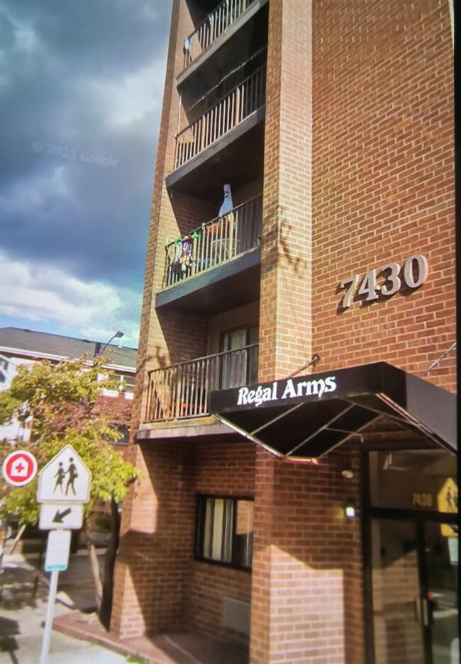 Building Photo - 7430 John F. Kennedy Blvd Unit 103