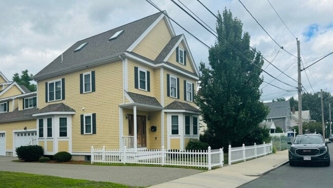 Photo - 108 Leicester St Townhome
