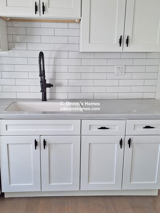 Photo - 953 Shirley St Unit 2