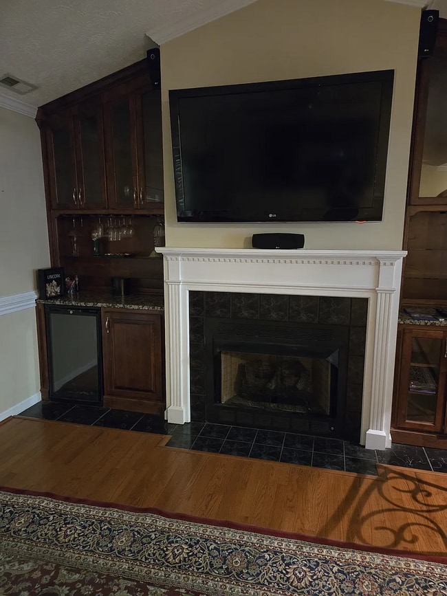 Living Room with Fireplace - 322 Bubble Creek Ct Unit 9
