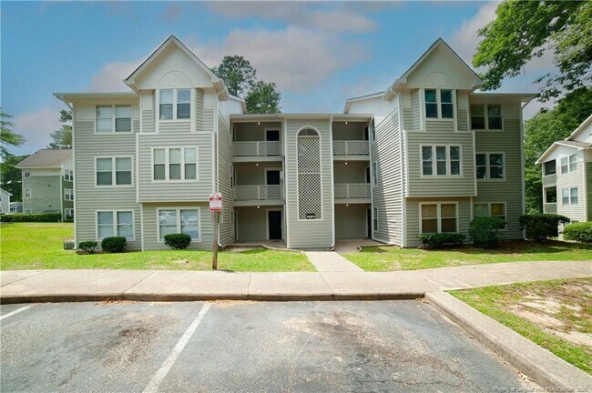 Building Photo - 1021 Wood Creek Dr Rental