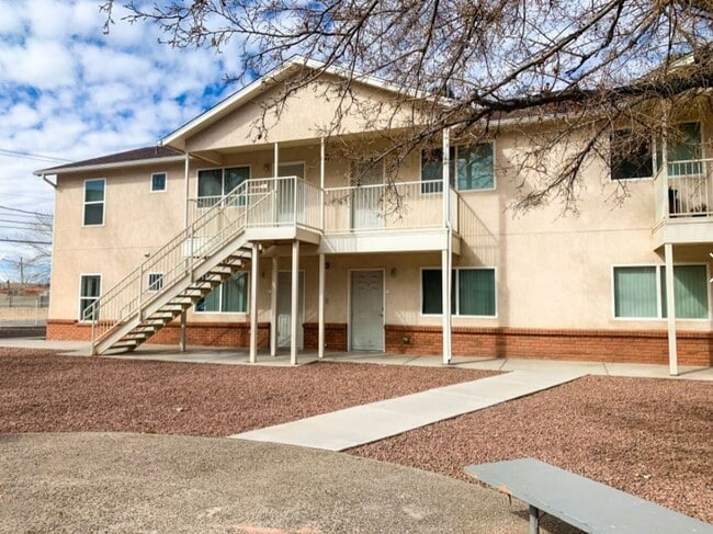 Photo - Phoenix Apartments: Rises Above the Rest!