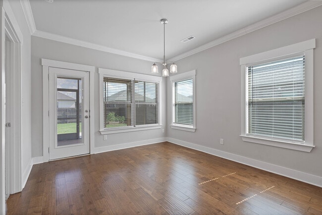 Building Photo - 14778 Greenleaf Dr Rental