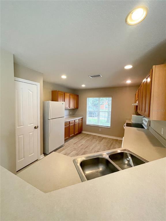 Photo - 10840 Johanna Ave