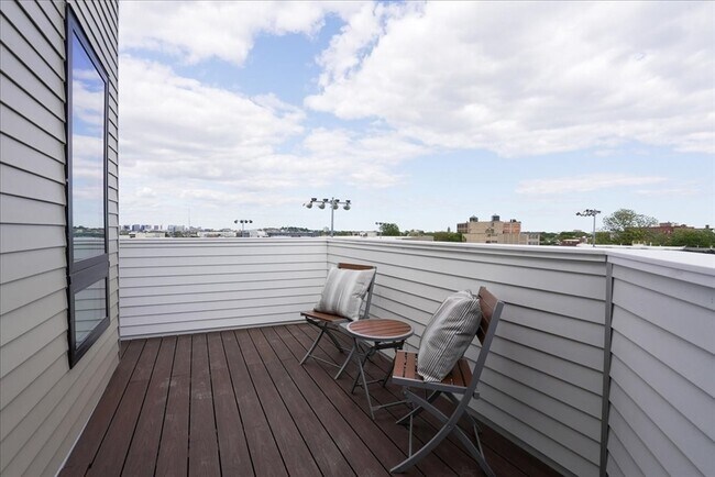 29 Woodford St