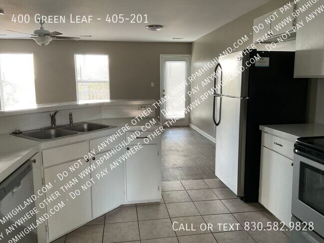 Photo - 400 Green Leaf Unit 405-201