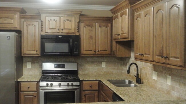 Photo - 1111 Heights Rd