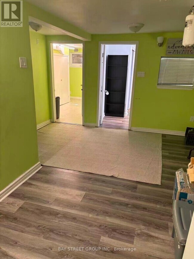 Photo - 35 Cairnside Crescent